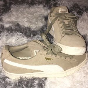 Brand new puma sneakers